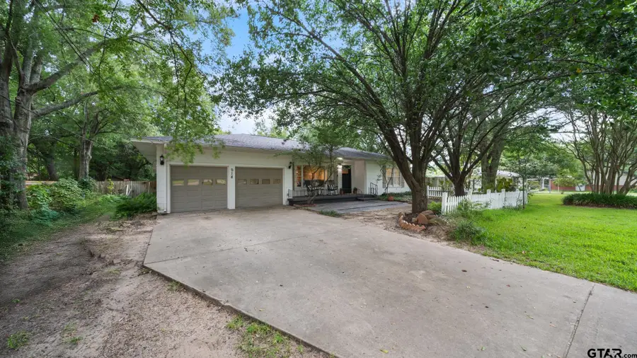 518 W Kansas Street, Van, TX 75790 - #2