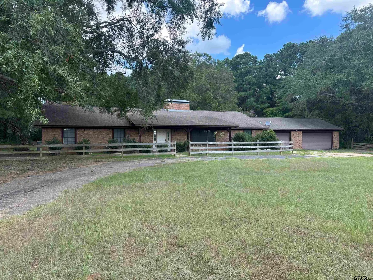 141 Meador Rd, Kilgore, TX 75662 - #1