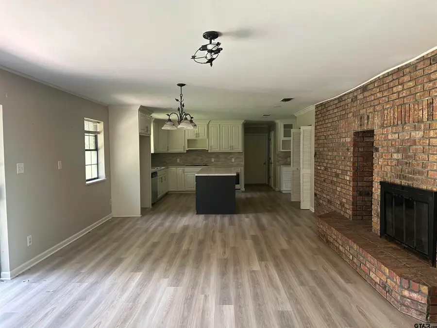 141 Meador Rd, Kilgore, TX 75662 - #3