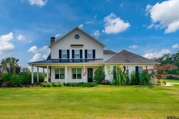 1188 An County Road 103, Elkhart, TX 75839