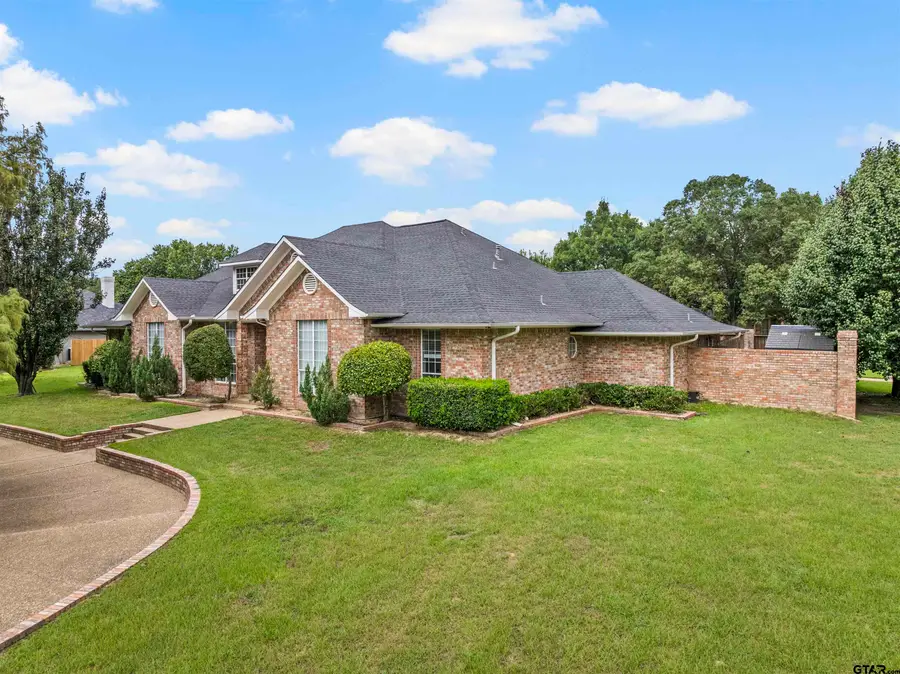 100 Turnberry Circle, Mount Pleasant, TX 75455 - Image #2
