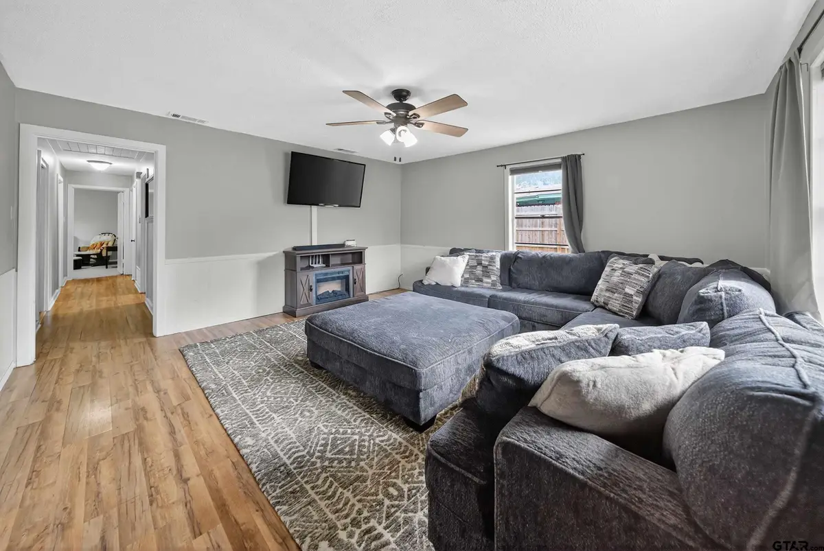 306 4th St., Palestine, TX 75803 - Image #1