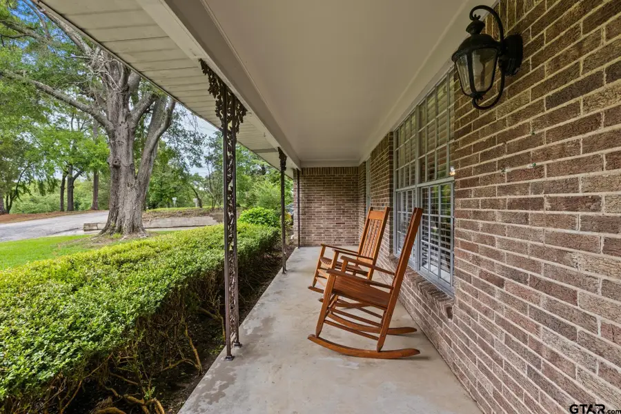 306 Dellwood Drive, Mount Pleasant, TX 75455 - Image #2