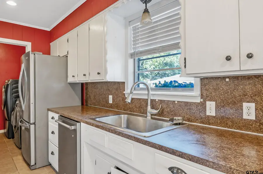 109 Teresa, Lindale, TX 75771 - Image #3