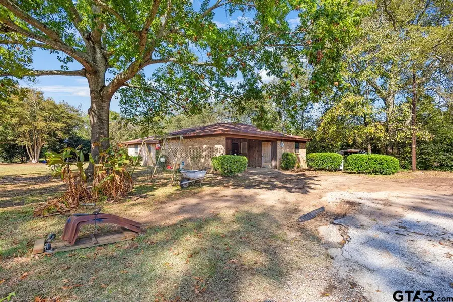 203 Parker Street, Arp, TX 75750 - Image #2