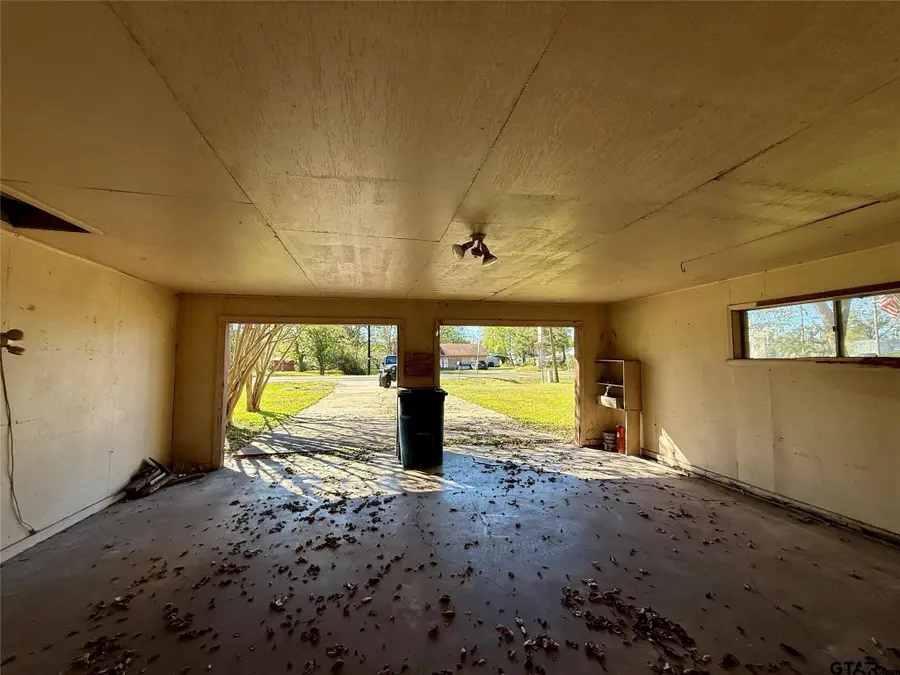 208 W Main Street, Cumby, TX 75433 - Image #2