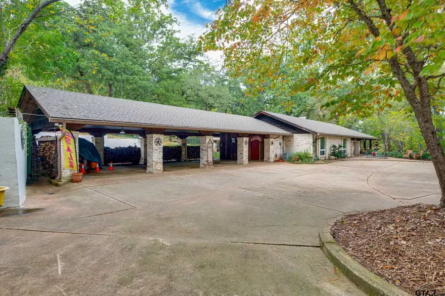 2223 N Link St, Palestine, TX 75803 - Image #3