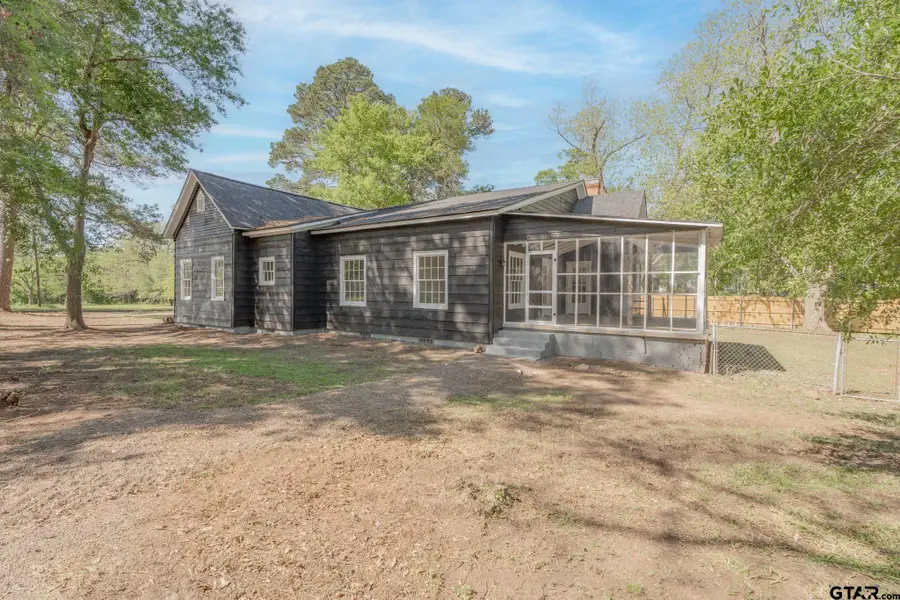 605 E CALVERT ST., Troup, TX 75789 - Image #2