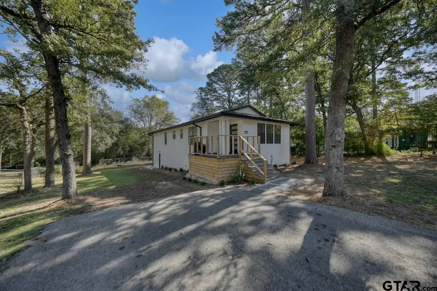 401 Hideaway Ln East, Hideaway, TX 75771 - Image #2