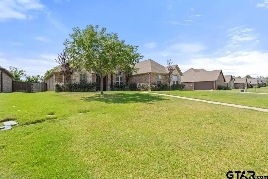 21384 Boone Dr, Bullard, TX 75757 - Image #3