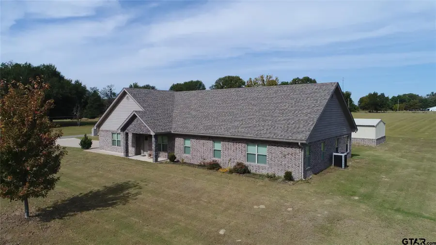308 N Douglas, Bogata, TX 75417 - Image #2