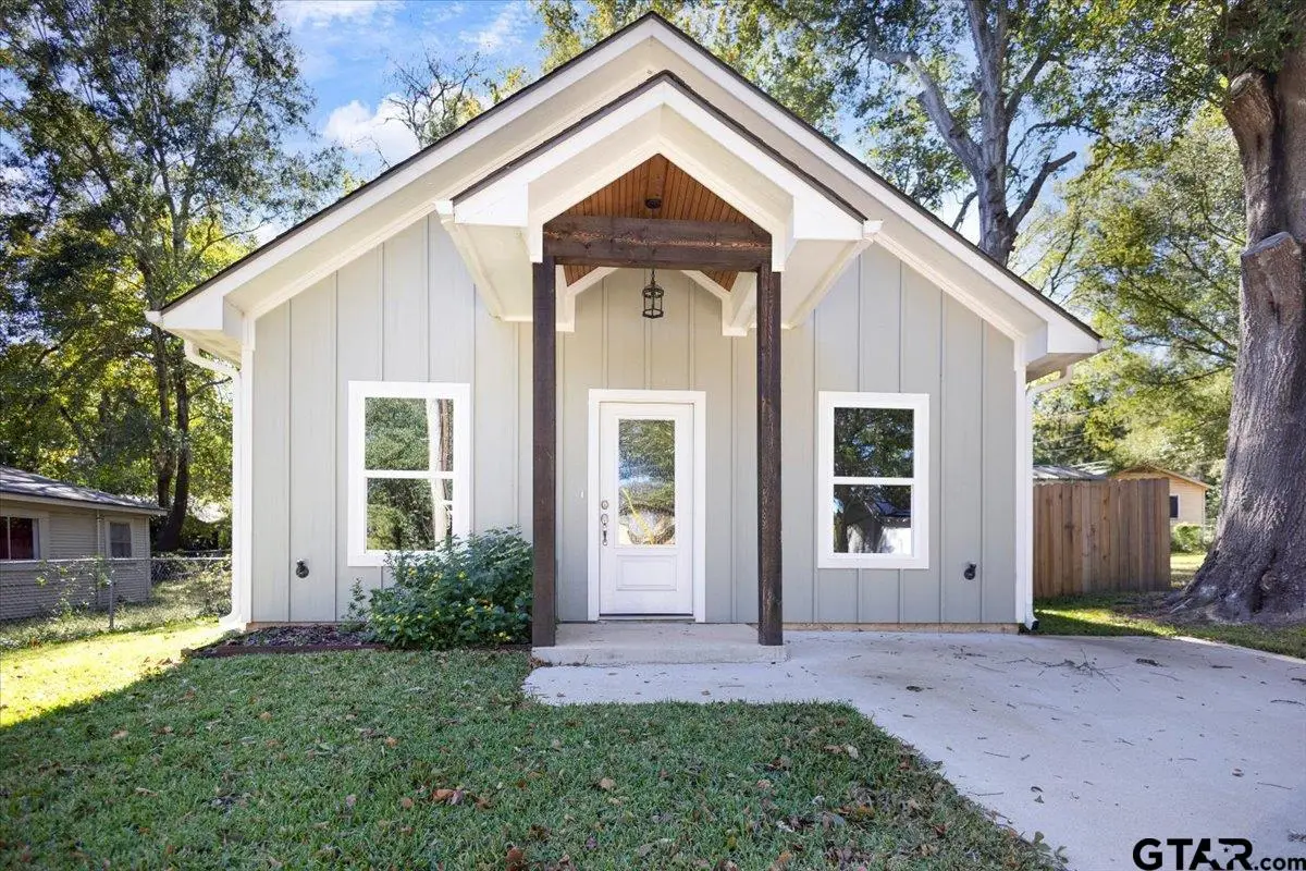 304 East Cottonwood, Overton, TX 75684 - Image #1