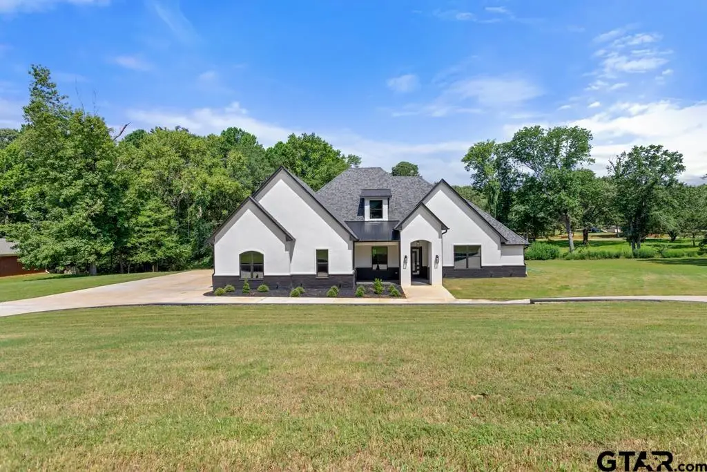 10725 Red Bud Place, Whitehouse, TX 75791 - Image #1