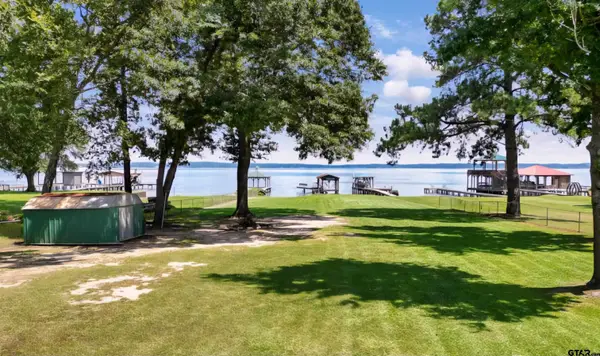 4693 Sunrise Drive, Chandler, TX 75758