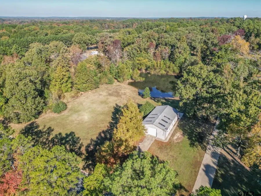 21881 Barron Rd, Chandler, TX 75758 - Image #2