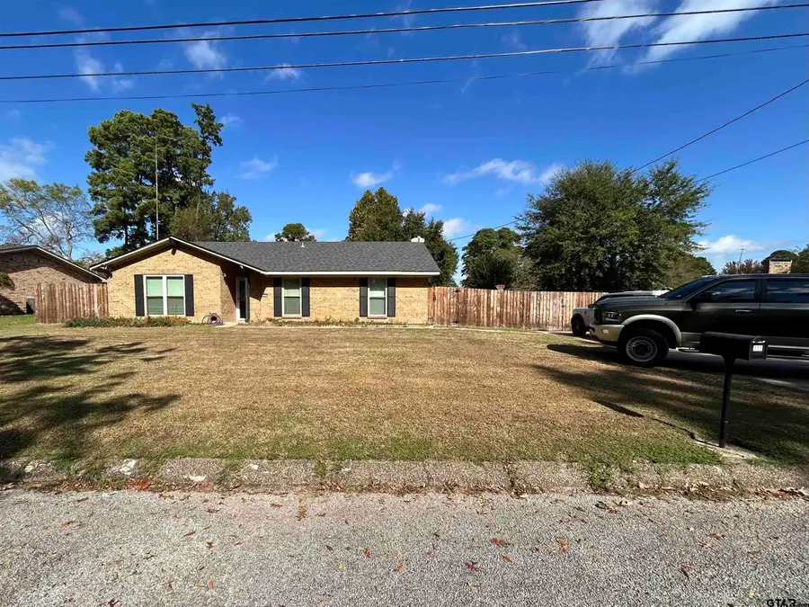 113 E Larkspur, White Oak, TX 75693 - Image #3