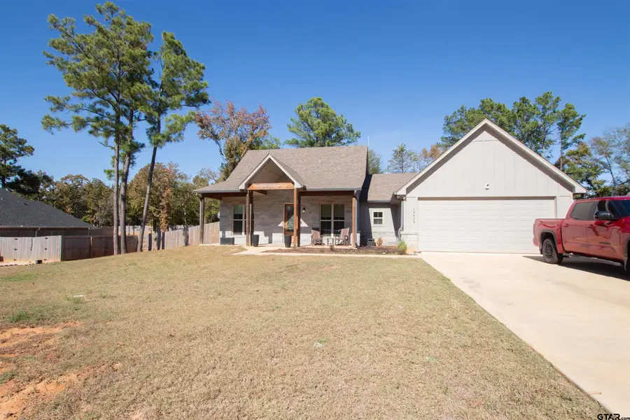 19406 Cedarpark Pl, Lindale, TX 75771 - Image #3