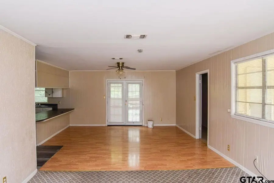 109 Olive Street, Mount Vernon, TX 75457 - Image #2