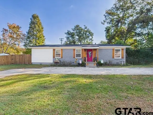 213 Reierson Ave, Athens, TX 75751 - Image #1