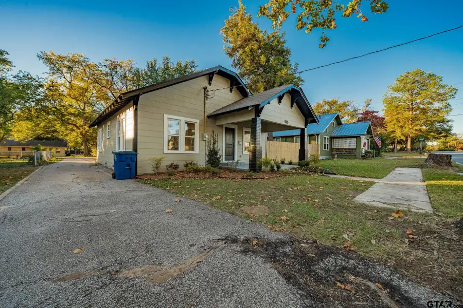 515 N Newsom, Mineola, TX 75773 - Image #2