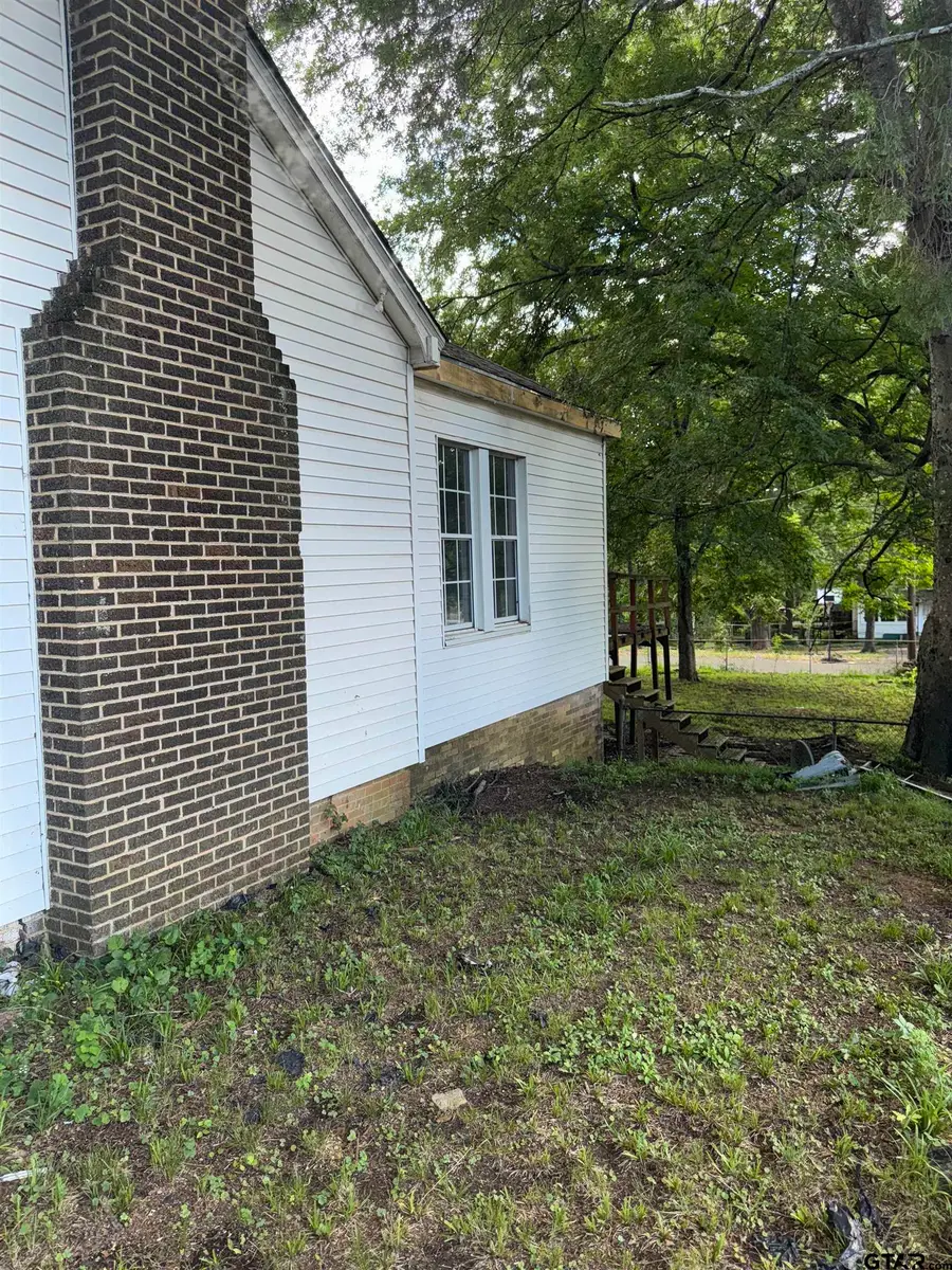 107 Acorn, Marshall, TX 75670 - Image #2