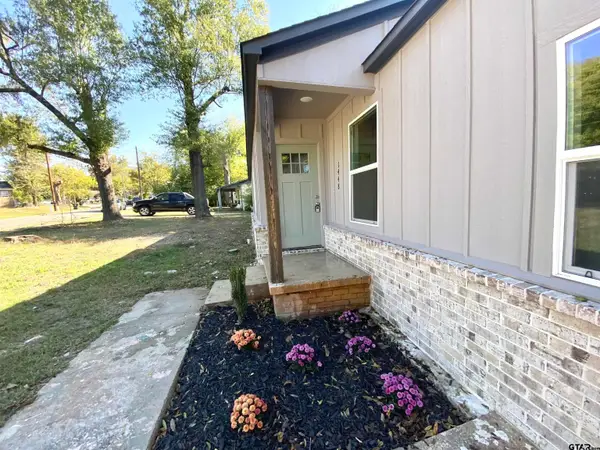 1448 Crescent Dr, Tyler, TX 75702