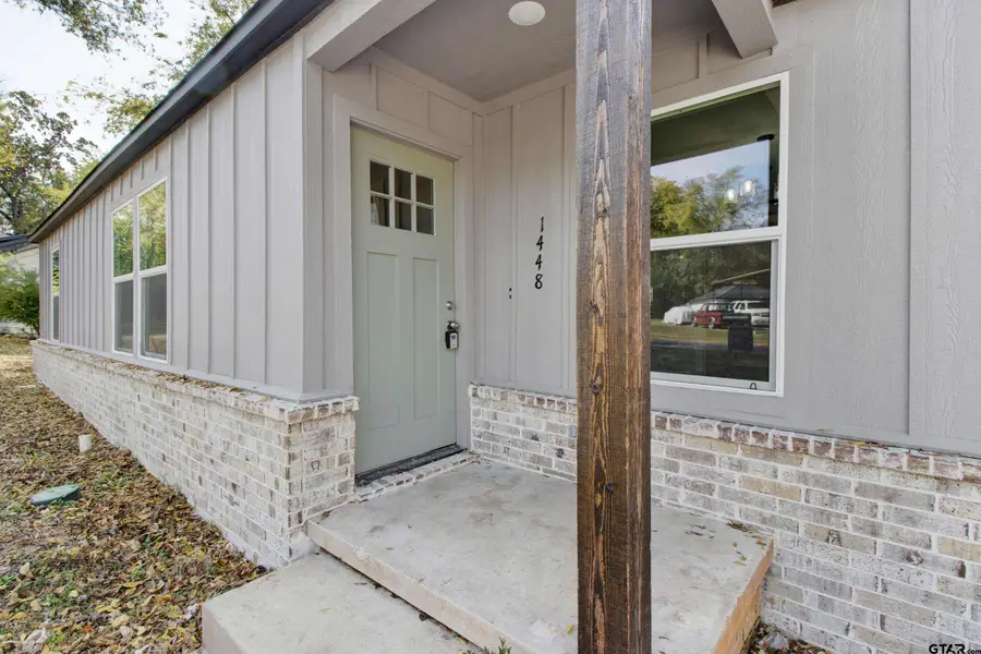 1448 Crescent Dr, Tyler, TX 75702 - Image #2