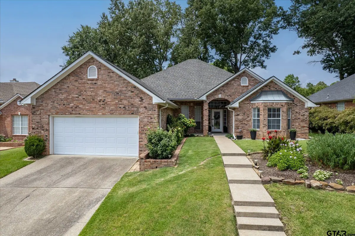 629 Whiteoak Ln, Tyler, TX 75703 - Image #1