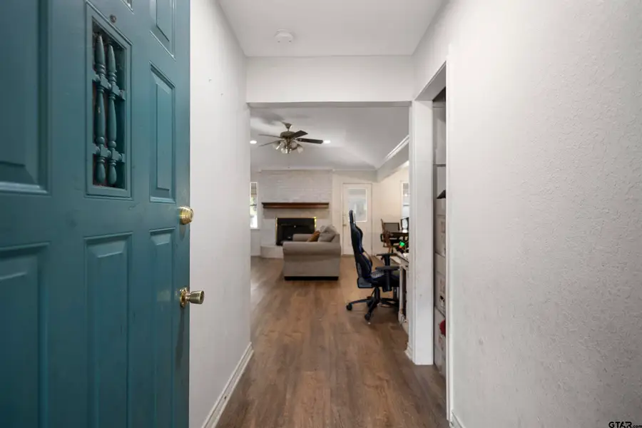 314 Mt. Sylvan, Lindale, TX 75771 - Image #2