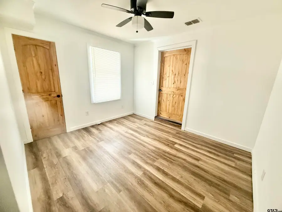 230 Napp, De Kalb, TX 75559 - Image #3