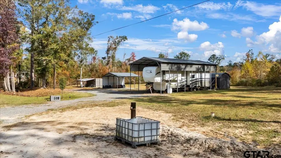 108 Private Rd 7332, De Berry, TX 75639 - Image #2