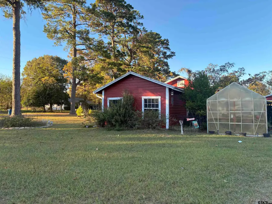 327 Fairview, Rusk, TX 75785 - Image #2