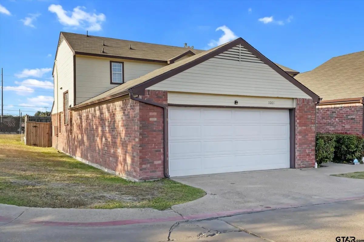 1001 Weston Drive, Garland, TX 75043 - Image #1