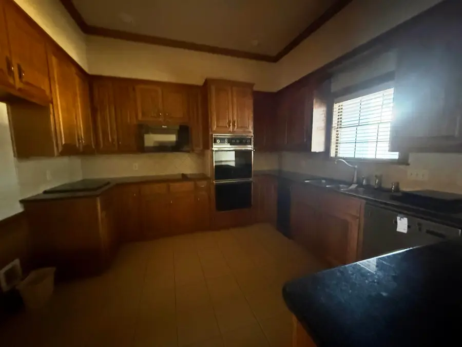 1606 Woodlands, Tyler, TX 75703 - Image #2