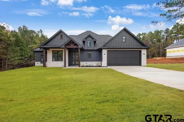 19453 Cedarpark Pl, Lindale, TX 75771