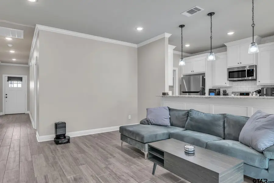 820 Lindsey Ln, Whitehouse, TX 75791 - Image #2