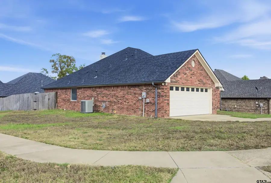 1741 Elk River Rd, Tyler, TX 75703 - Image #2