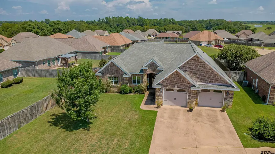 1505 Lucy Circle, Lindale, TX 75771 - Image #3