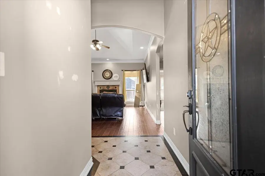 2065 Yasmeen Circle, Flint, TX 75762 - Image #3