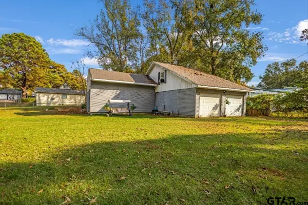 20741 Meadowbrook Drive, Chandler, TX 75758