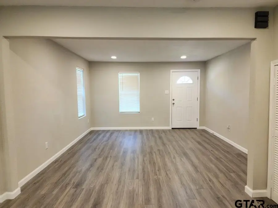 402 W. Carolina St, Palestine, TX 75803 - Image #2