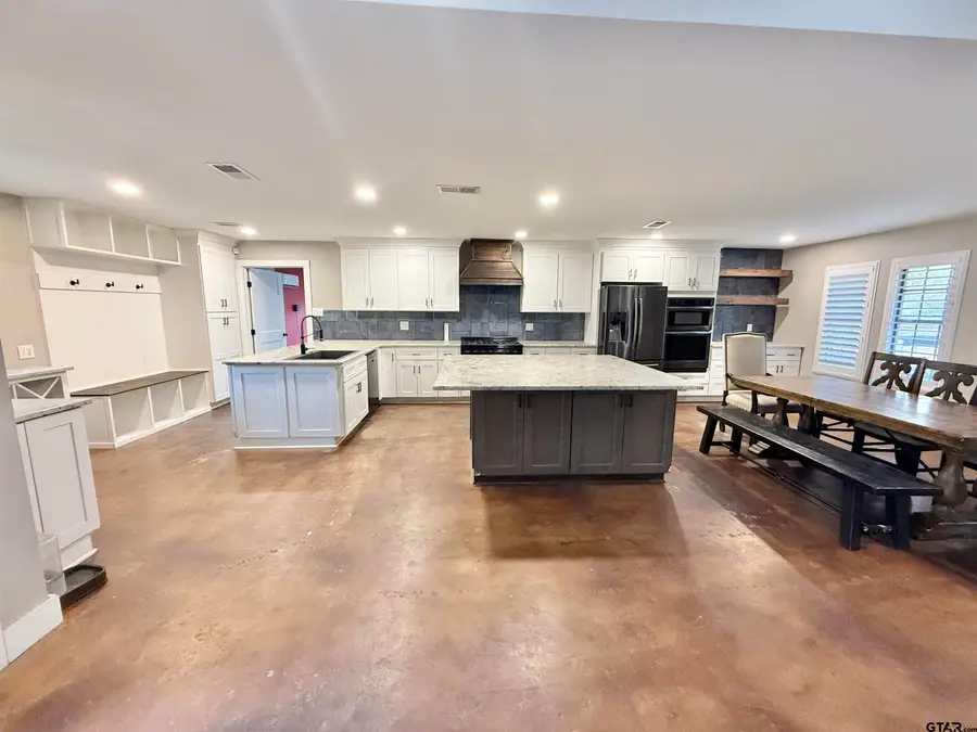 3116 Fareway Ln., Mount Pleasant, TX 75455 - Image #3