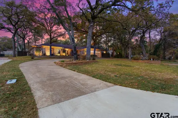 412 E Hideaway Ln, Hideaway, TX 75771