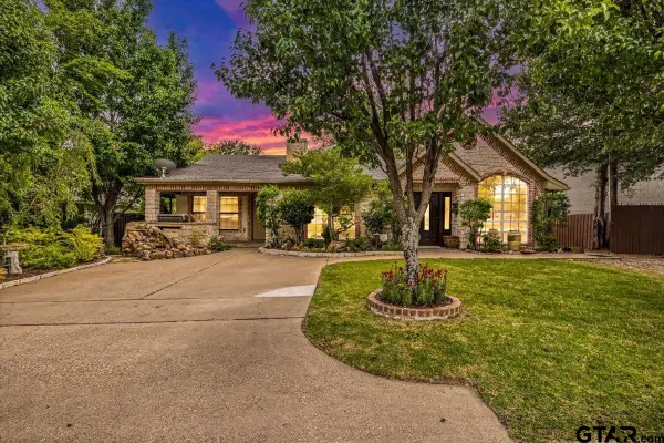 1017 E Olive St., Tyler, TX 75702