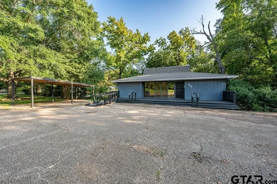 606 Brookside Dr, Jacksonville, TX 75766 - Image #2