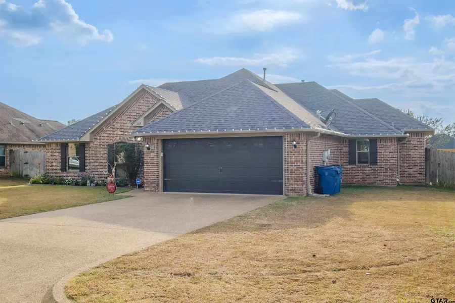207 Bedford Place, Bullard, TX 75757 - Image #3