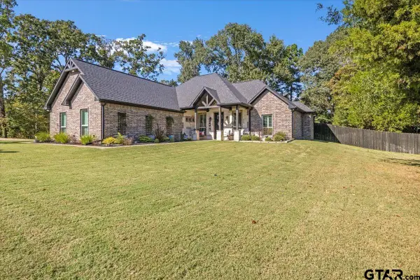 24012 Wildflower Circle, Lindale, TX 75771