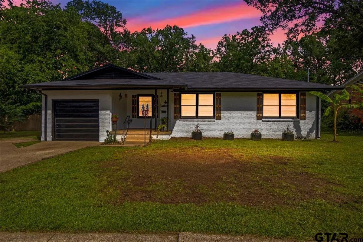 2216 Pleasent Dr, Tyler, TX 75701 - Image #1
