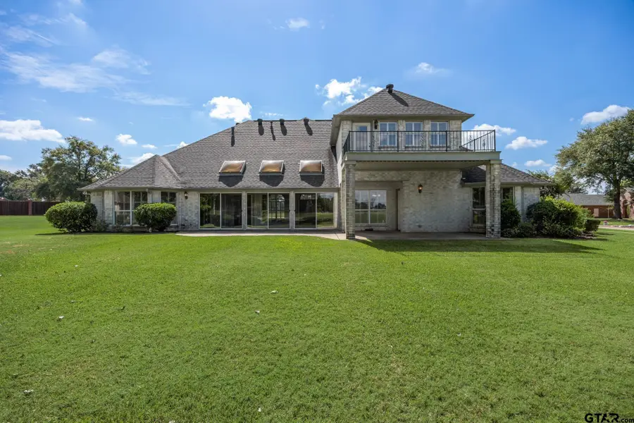 141 Cypress Point Circle, Hideaway, TX 75771 - Image #3