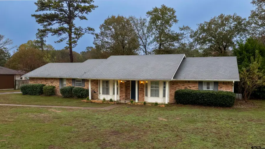 15515 Nell Lynn Ln, Tyler, TX 75707 - Image #2